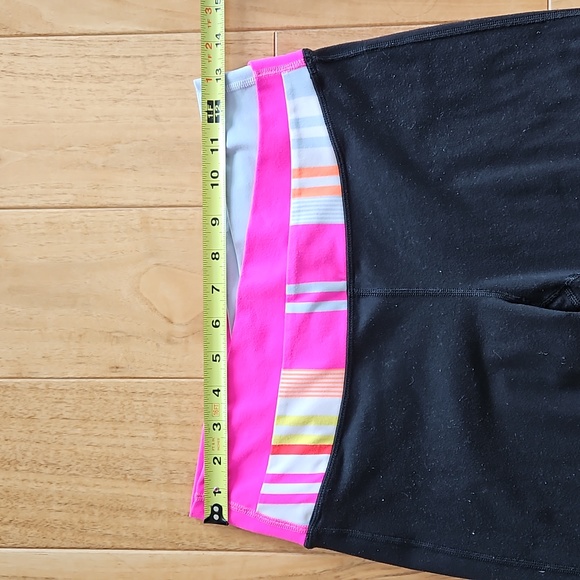 Lululemon Pants, Size 6 - Picture 5 of 8